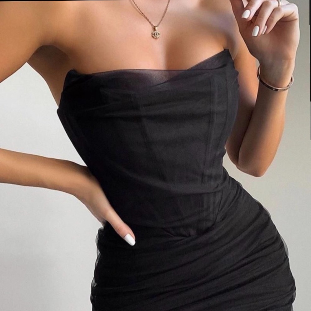 LEILA Black Mesh Strapless Corset Dress